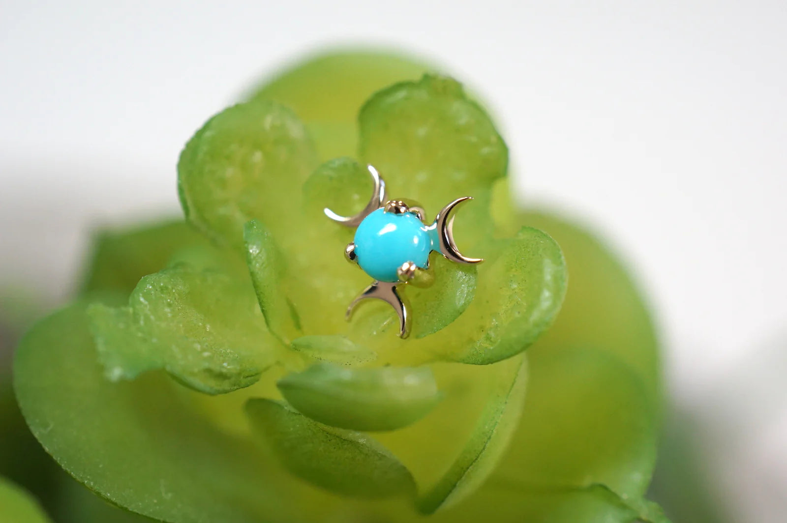 Modern Mood Celeste Triple Moon – M Body Jewelry